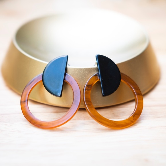 Earrings - Picture 3 of 3